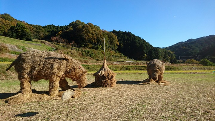 藁イノシシ