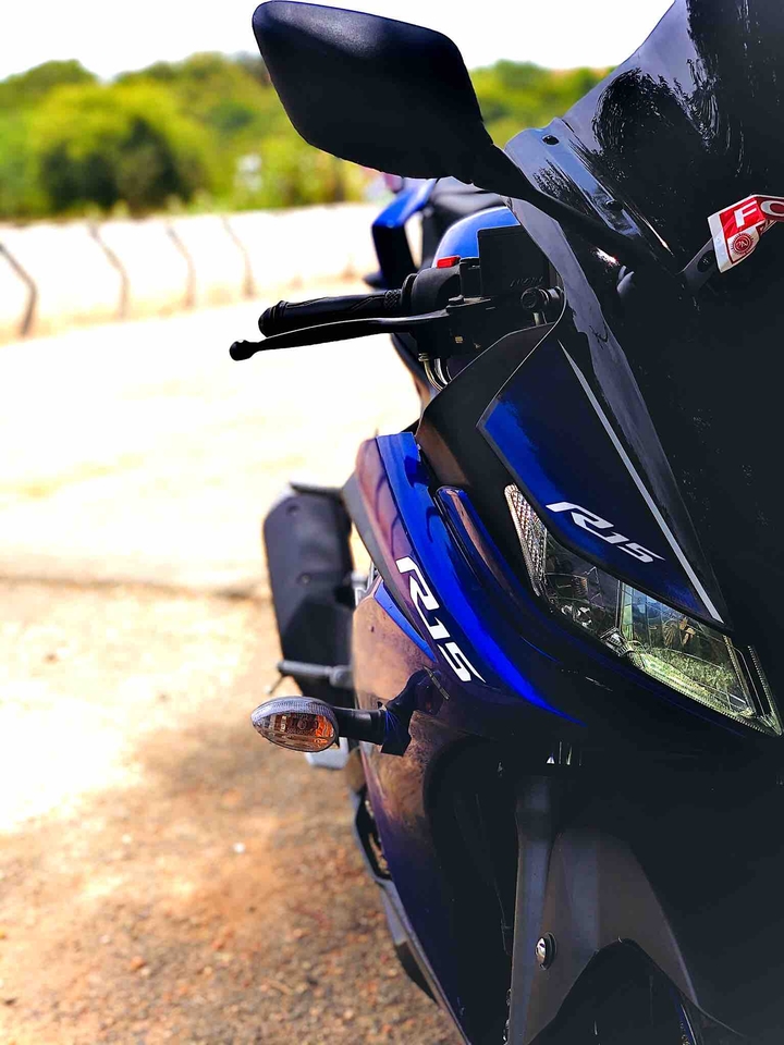 Yamaha R15 v3