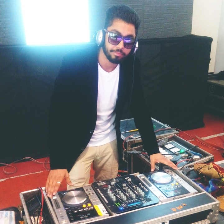 dj