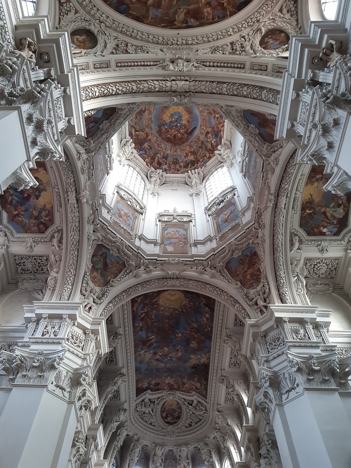 Exhaustive fresco