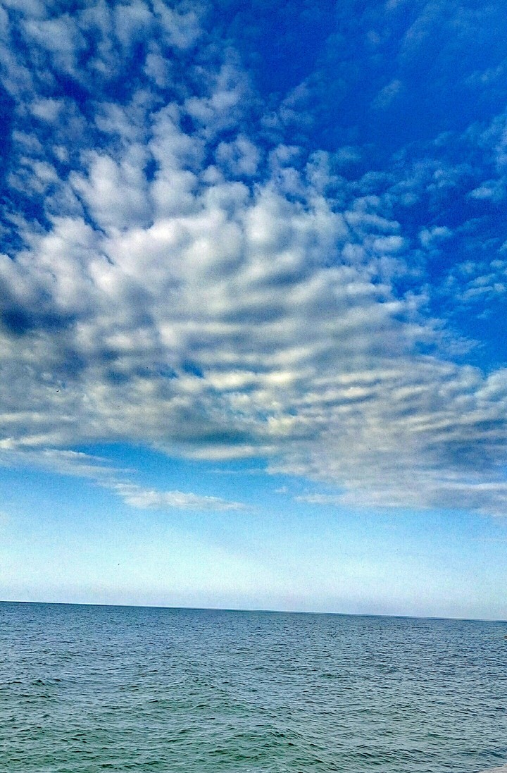 море