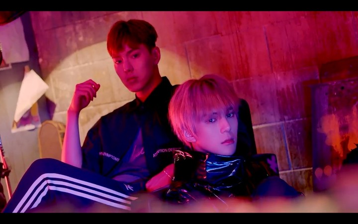 MONSTA X(몬스타엑스) - 'LIVIN' IT UP'