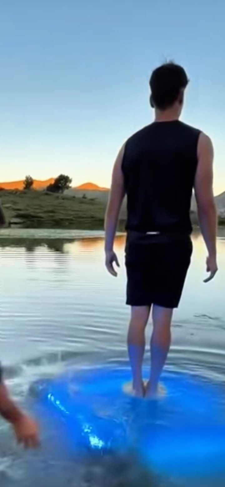 .
