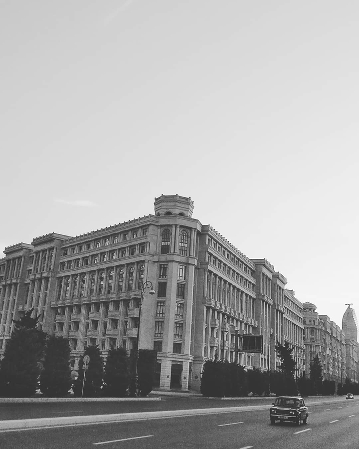BlacknWhite Building