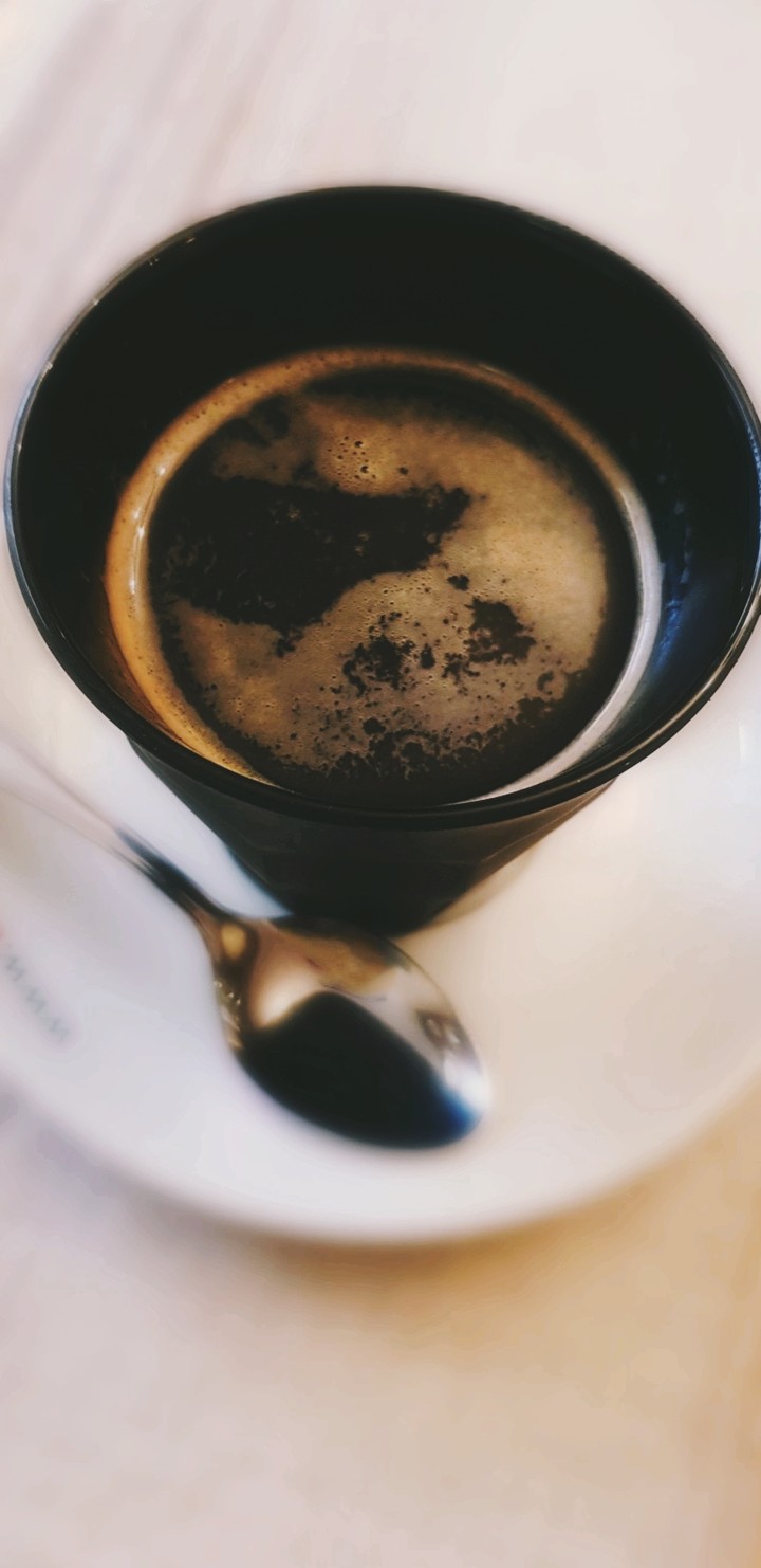 Café noir .
