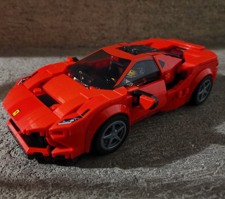 Ferrari F8