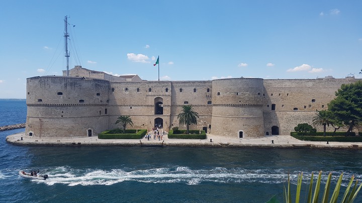 Castillo Are honest, Taranto, Puglia, Italy