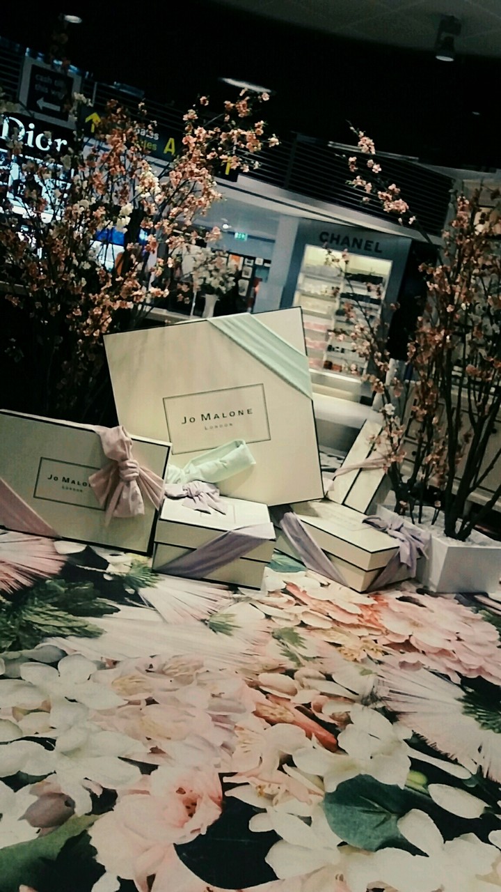 jo malone at the airport