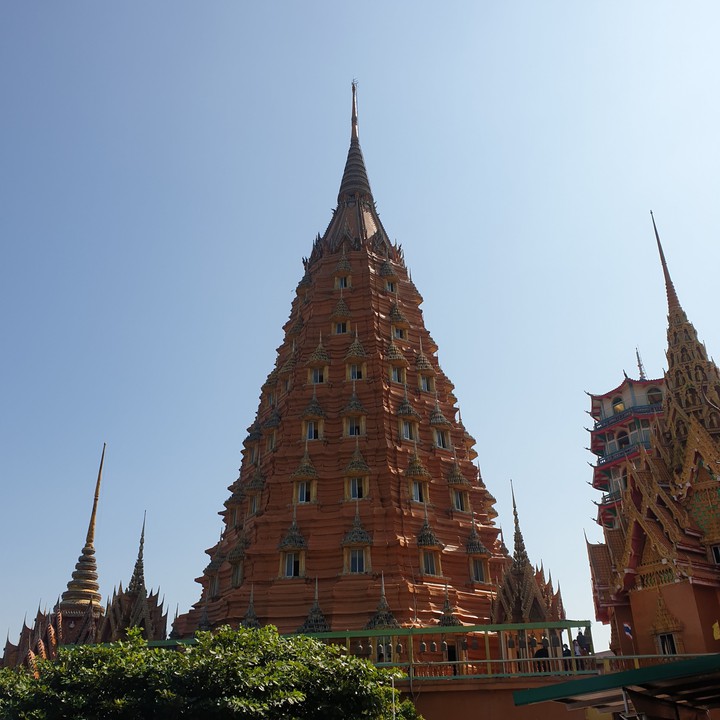 Wat Thumsua (Thumsua Temple)