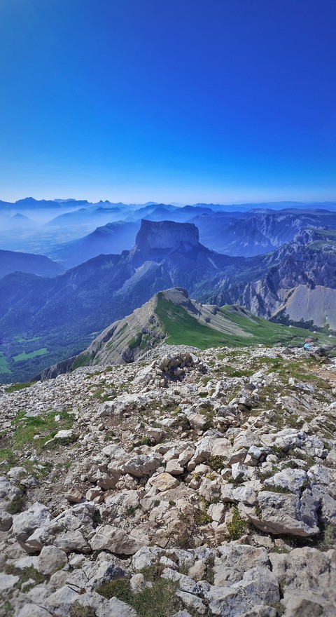 monte aiguille