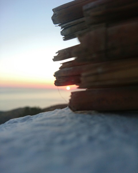 red sun
