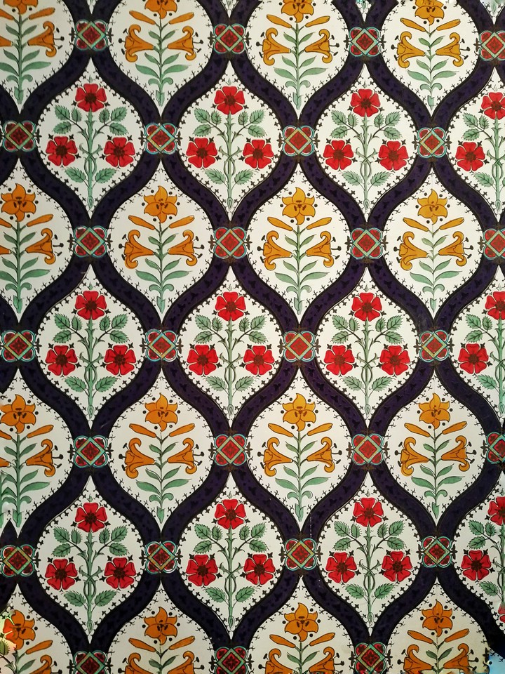Flowered wall