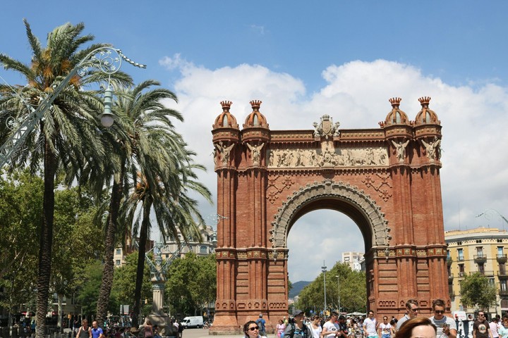 Arc de triomph || Barcelona