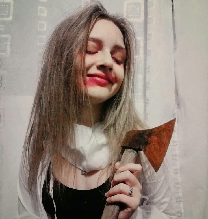 https://www.instagram.com/witch_sian/