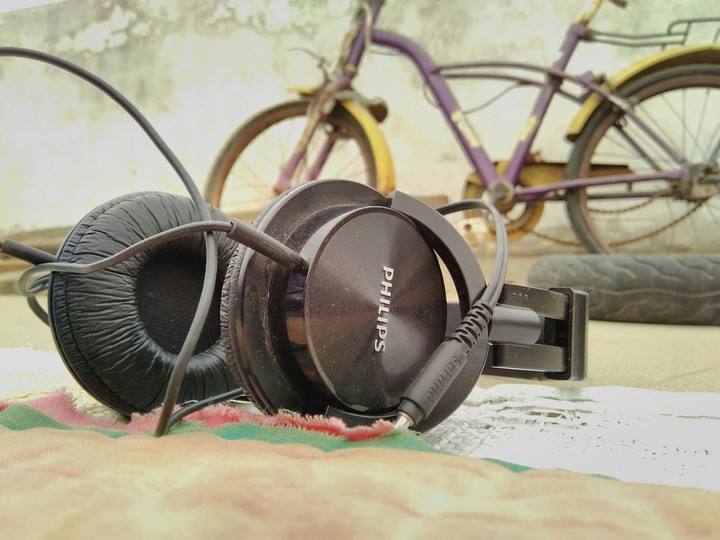 headphones