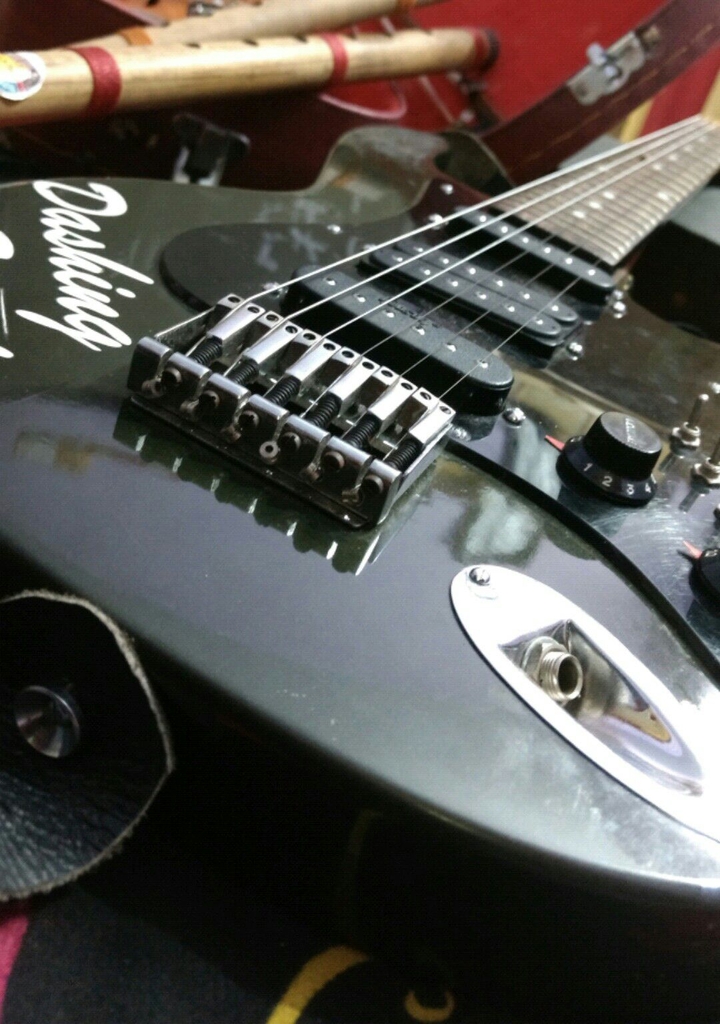 electric guitar
