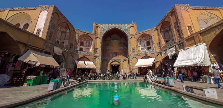 Qeysarieh Bazaar/isfahan/iran