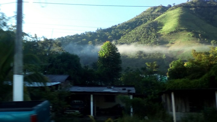 Amanecer En El Centro de América