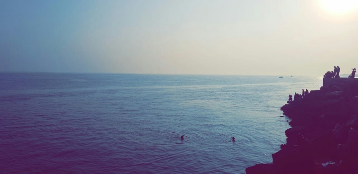 karachi beach