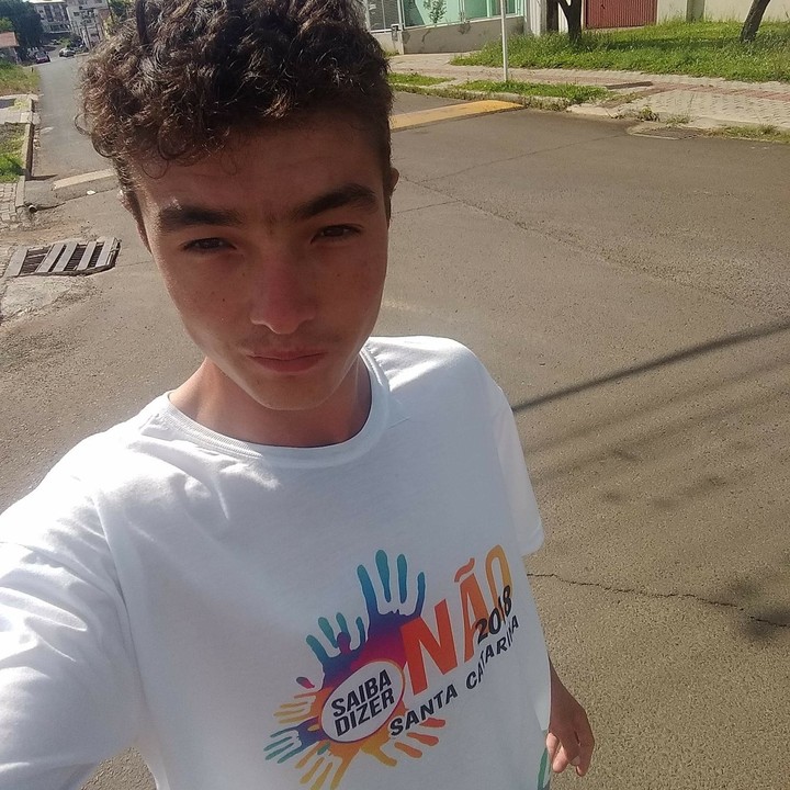 tá