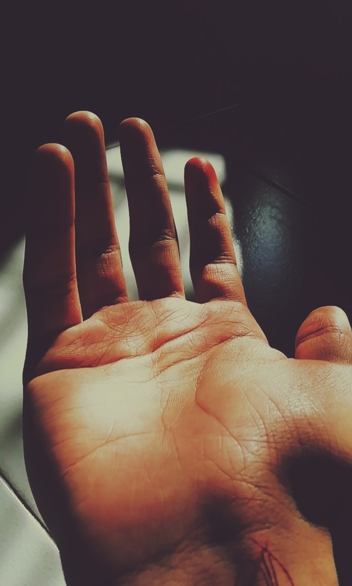 An hand Of Hope