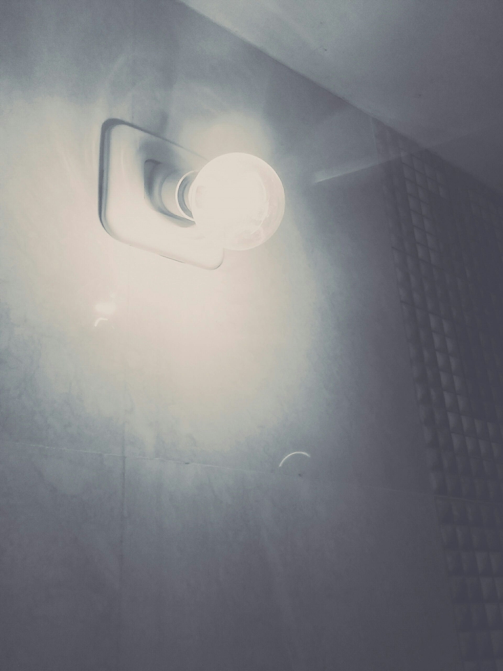 lightBULB