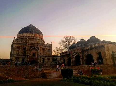 ταπετσαρίες sky, Dome