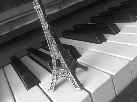 eiffel tower
