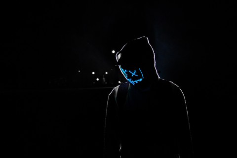 X_X