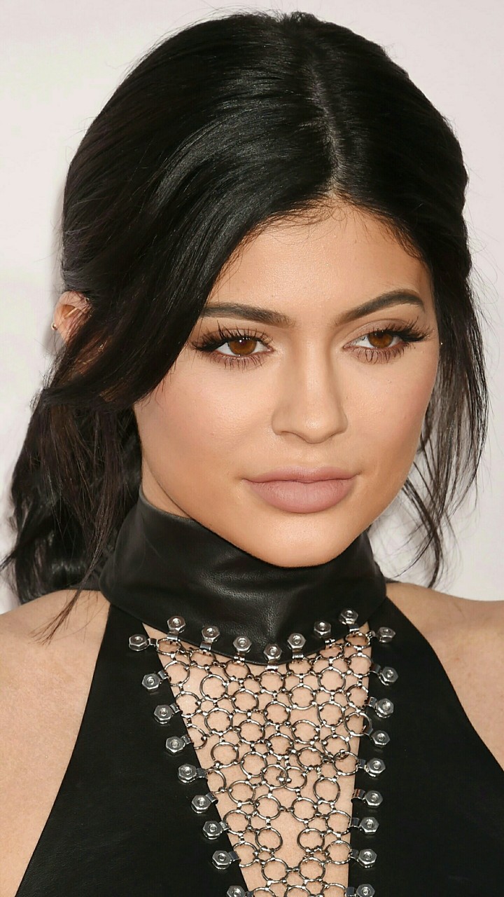 Kylie Jenner American Music Awards 2015