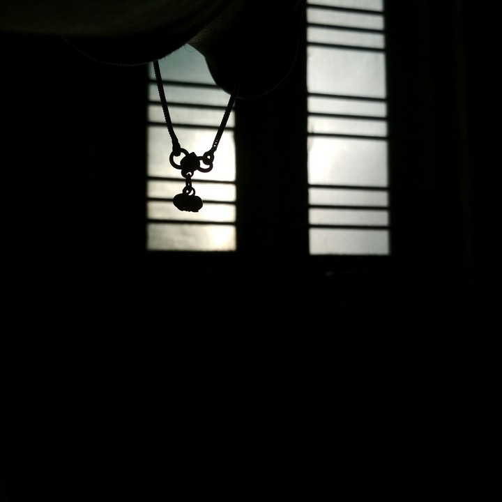 kolus. anklet