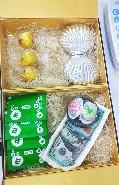 presentation of chocolate