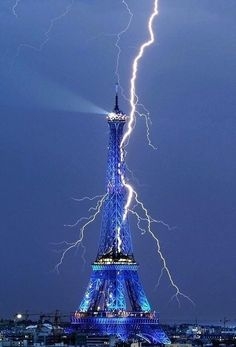 thunder Eiffel