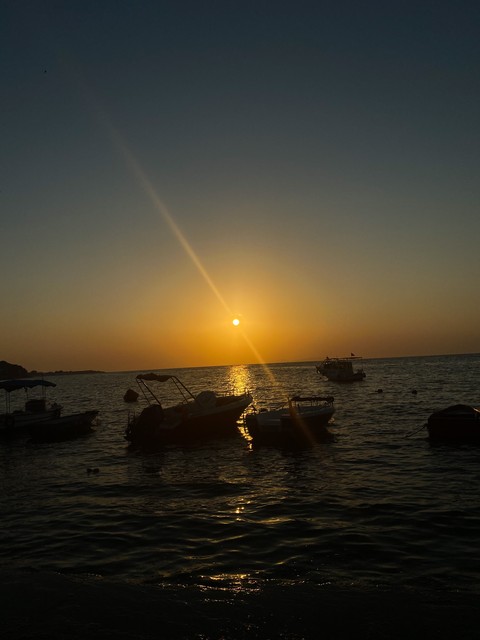 sun, sea壁纸