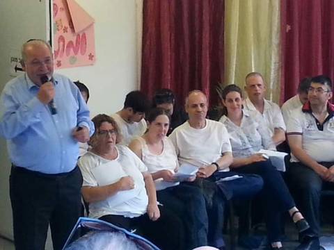 הרמת כוסית בניצן רחובות
