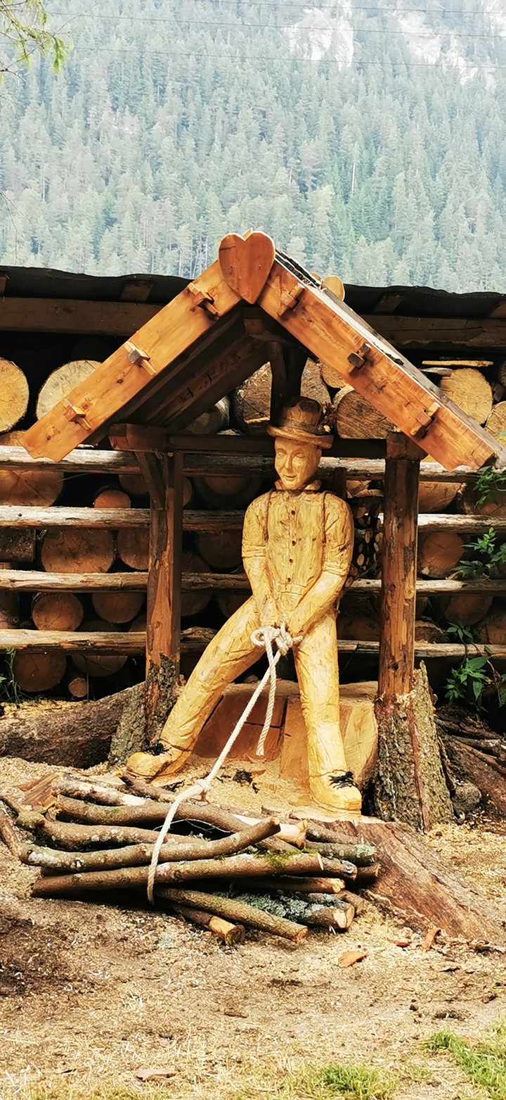 statua legno