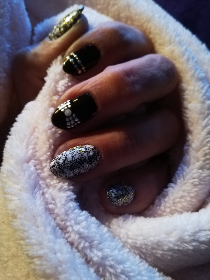 manicure...