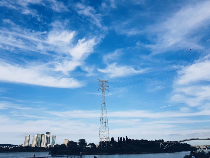Seoul sky and river