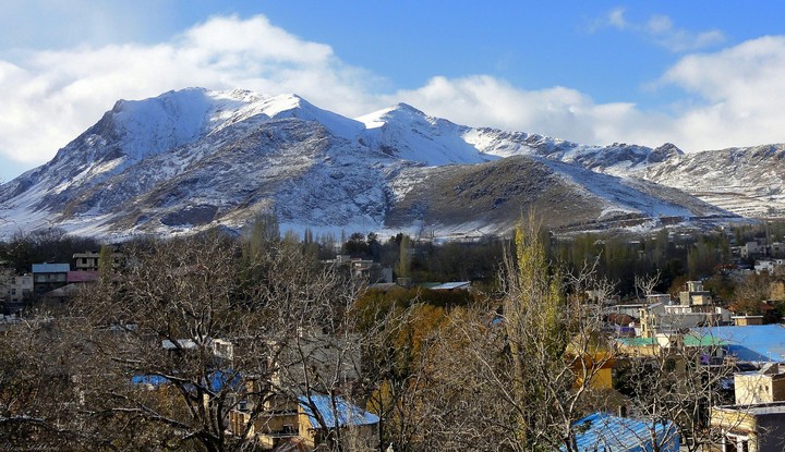 Damavand Town in Autumn (3).