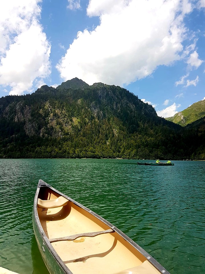 lac de montagne