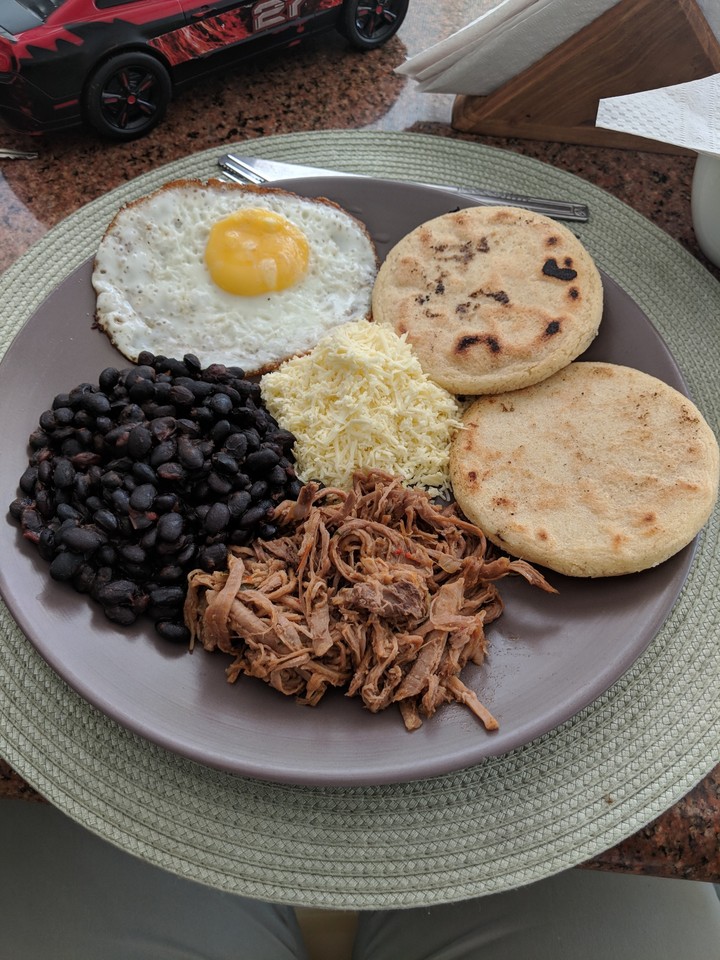 Desayuno típico venezolano