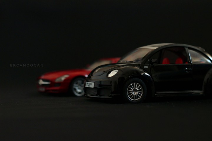 Black - Red