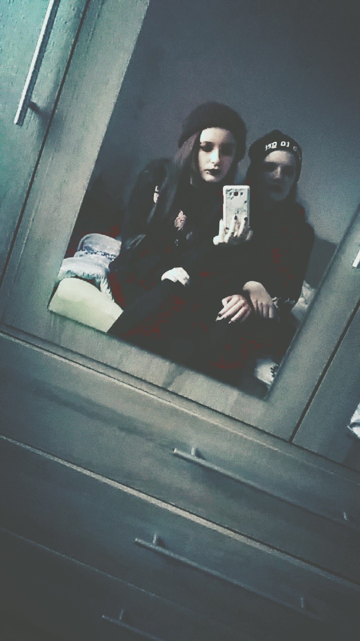 emo