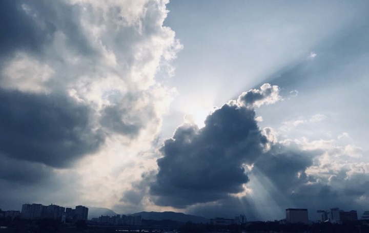 맑아지는 중