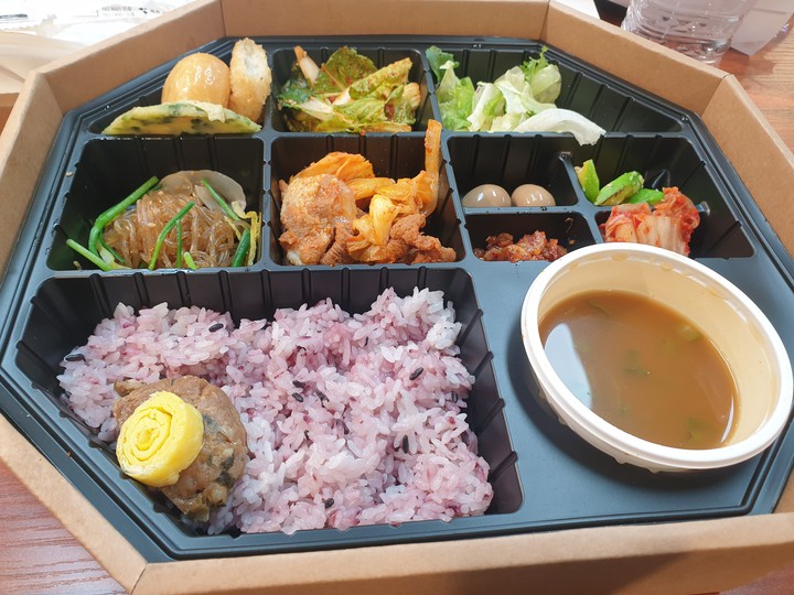 대전여성문학 모임 후 도시락 식사