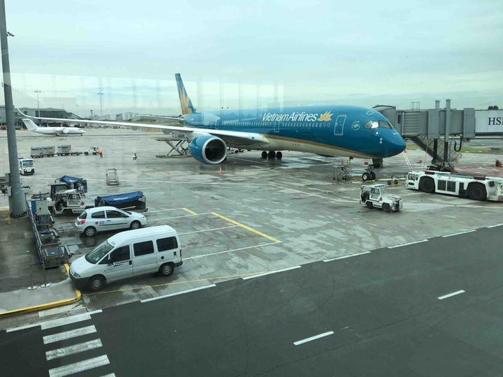 Vietnam Airlines