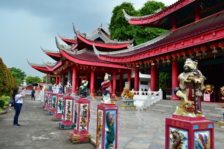 Sam Po Kong, Temple