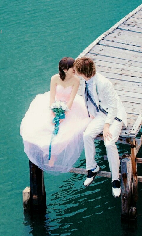 kiss and love
