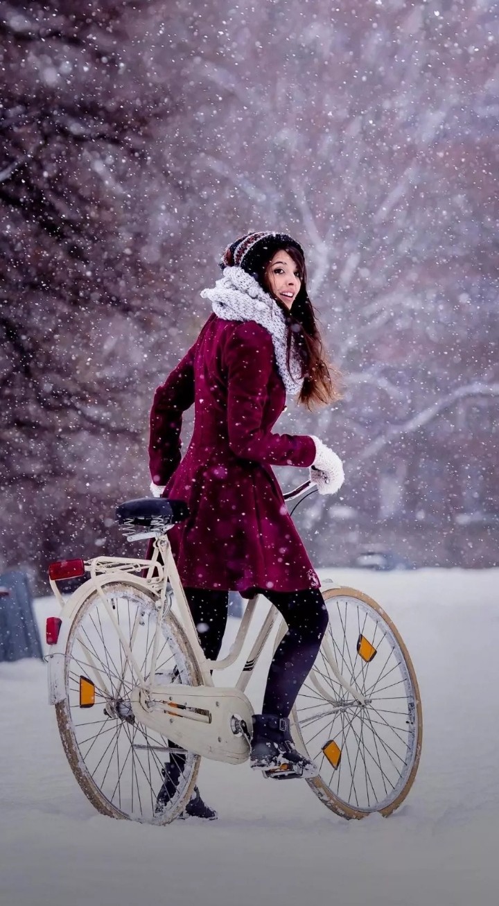 SNOW fall time