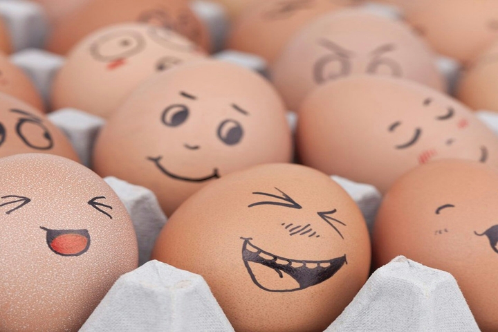 Funny Eggs !!!